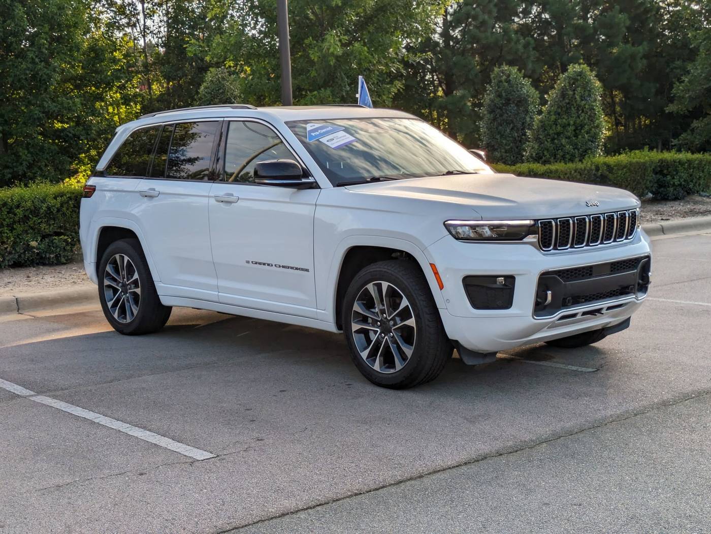 2023 Jeep Grand Cherokee Overland — SUV — 32,536 mi — Apex, NC