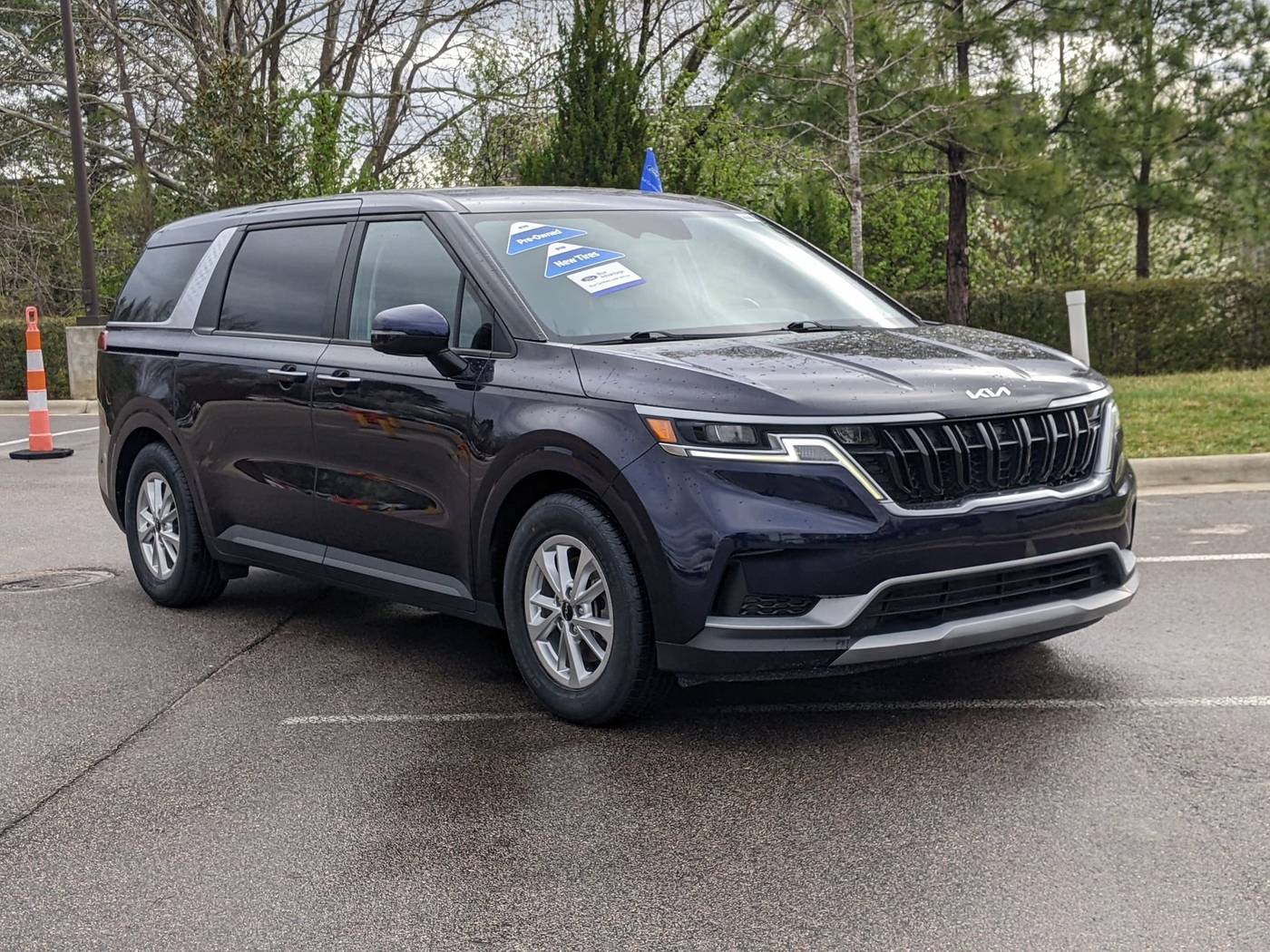 2022 Kia Carnival LXS — Minivan — 41,140 mi — Apex, NC
