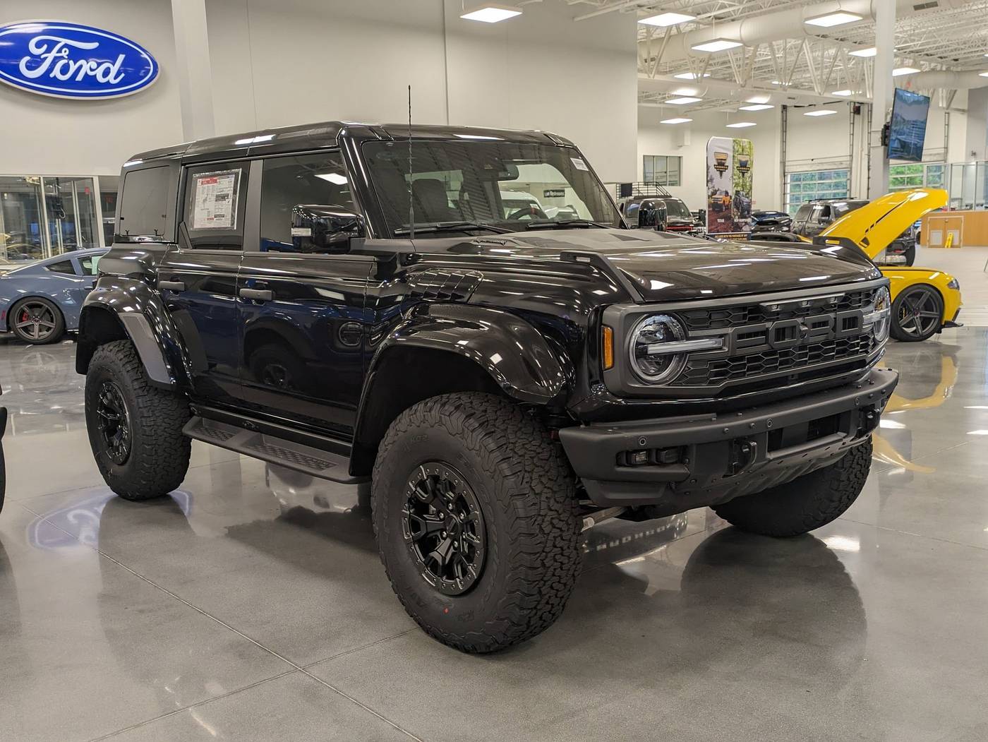 2025 Ford Bronco Raptor — SUV — 542 mi — Apex, NC