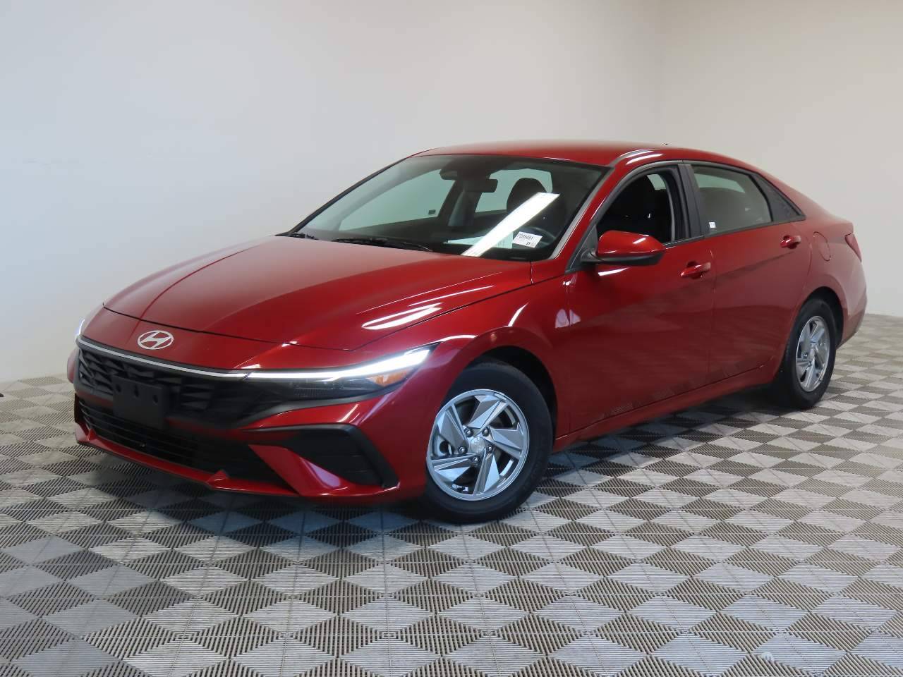2024 Hyundai Elantra SE — Sedan — 35,251 mi — Tucson, AZ