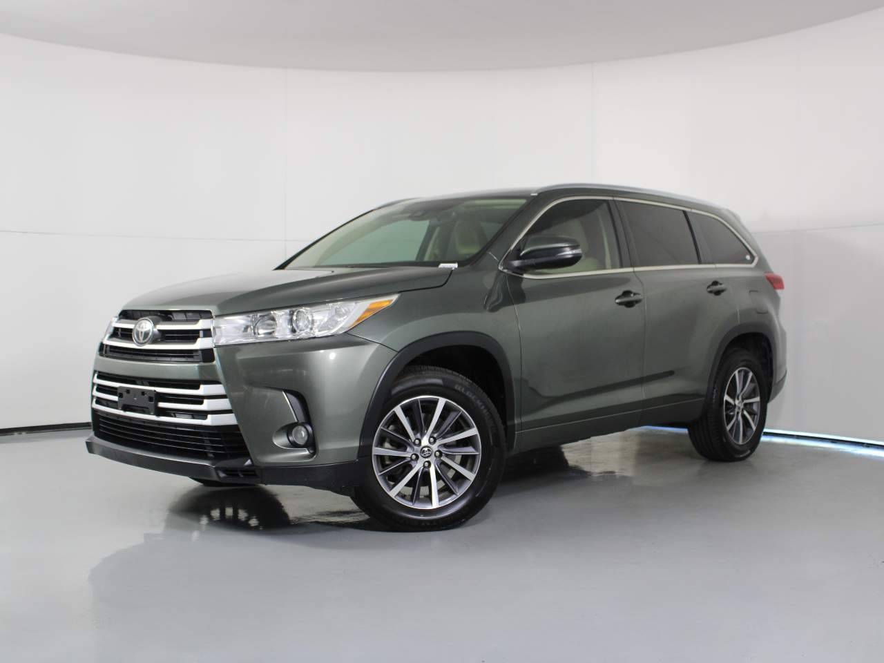 2017 Toyota Highlander XLE — SUV — 95,812 mi — Tucson, AZ