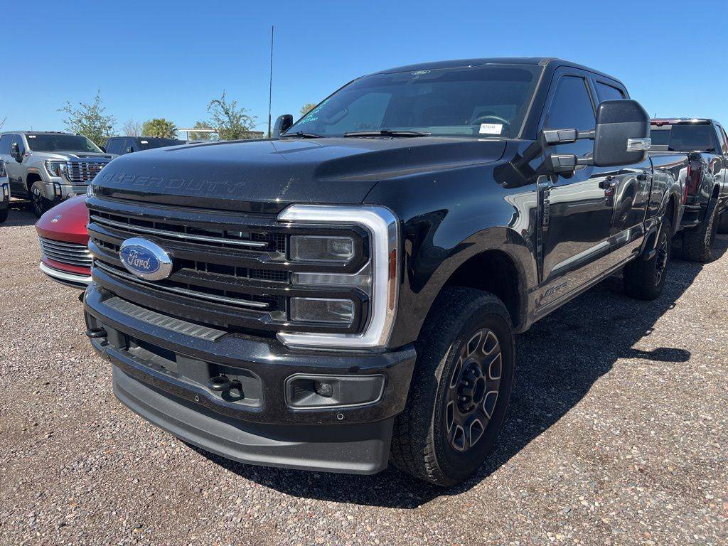2025 Ford Super Duty F-250 LARIAT — Pickup Truck — 4,112 mi — Gilbert, AZ