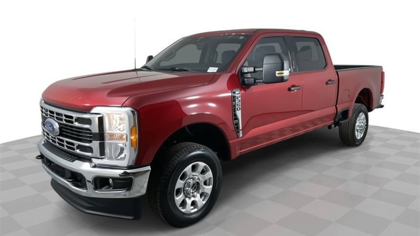 2023 Ford Super Duty F-350 XLT — Pickup Truck — 30,325 mi — Gilbert, AZ
