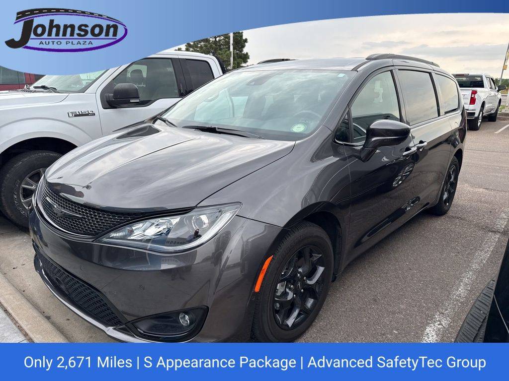 2019 Chrysler Pacifica Touring L Plus — Minivan — 2,673 mi — Brighton, CO