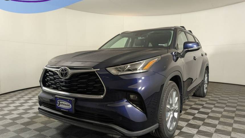 2022 Toyota Highlander Limited — SUV — 27,236 mi — Brighton, CO