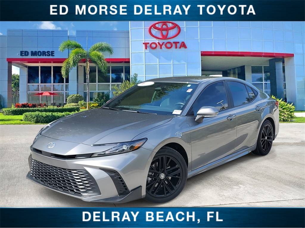 2025 Toyota Camry Hybrid SE — Sedan — 4,374 mi — Delray Beach, FL