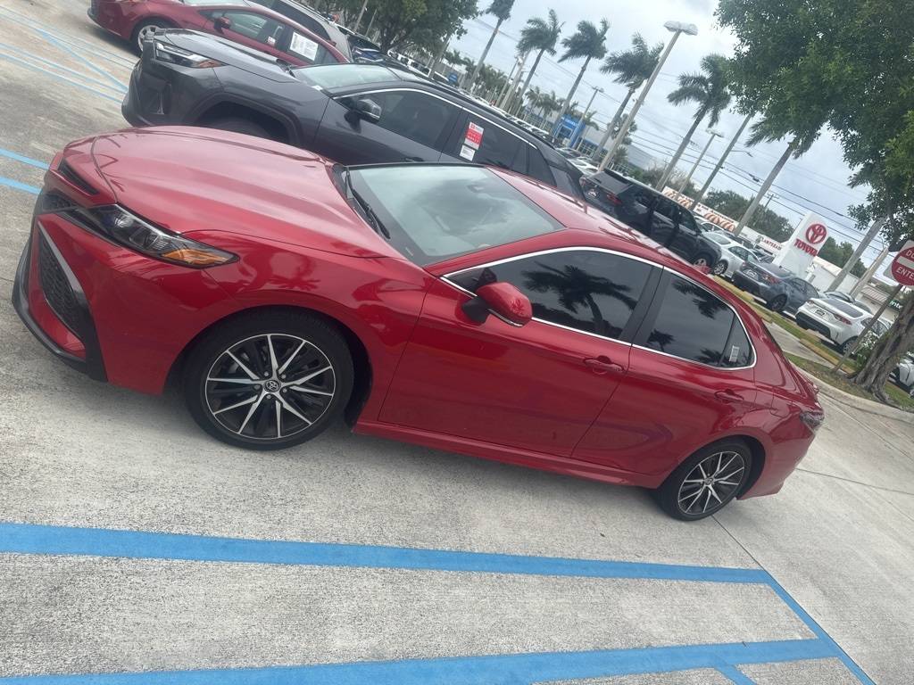 2023 Toyota Camry SE — Sedan — 9,574 mi — Delray Beach, FL