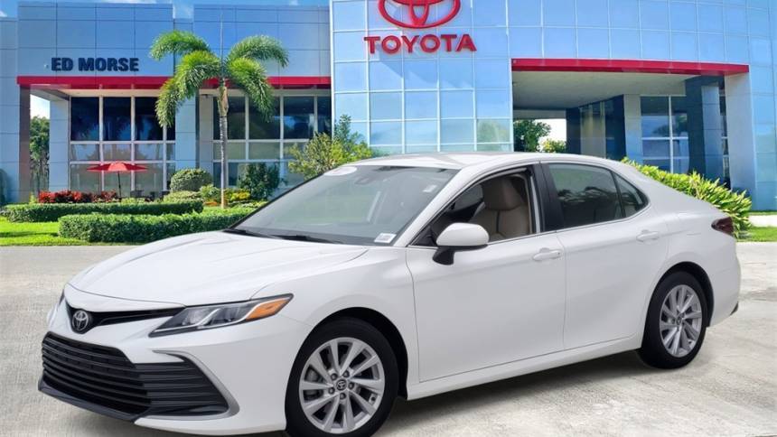 2021 Toyota Camry LE — Sedan — 60,696 mi — Delray Beach, FL