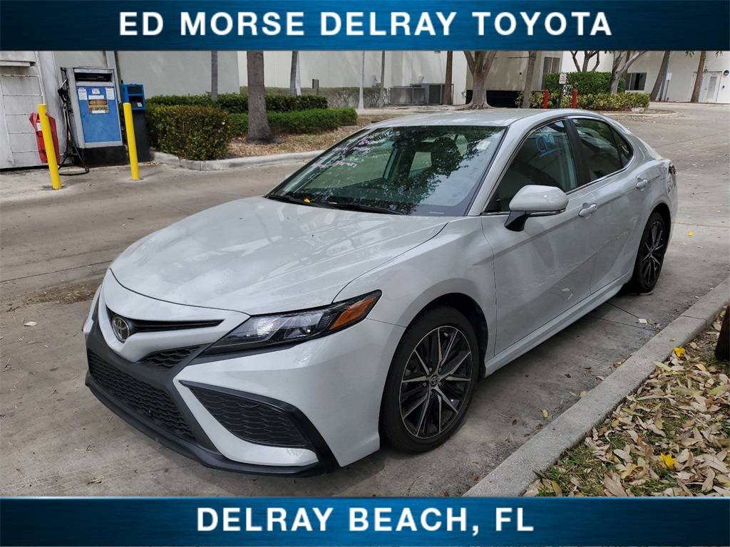 2022 Toyota Camry SE — Sedan — 17,032 mi — Delray Beach, FL