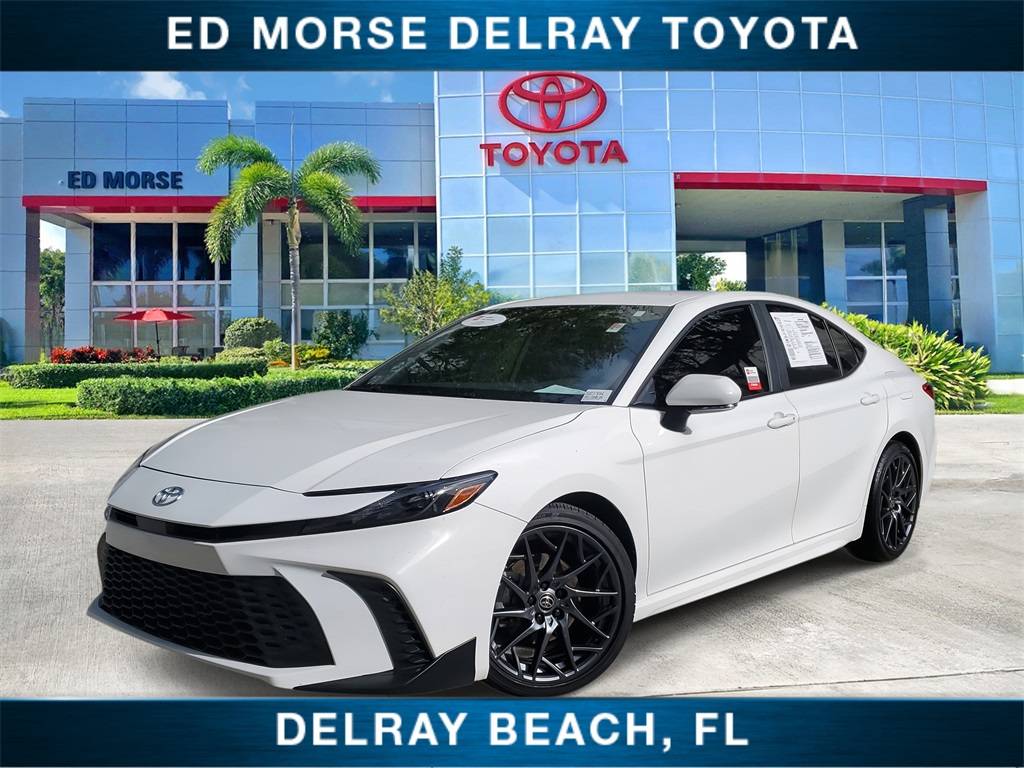 2025 Toyota Camry Hybrid SE — Sedan — 3,579 mi — Delray Beach, FL