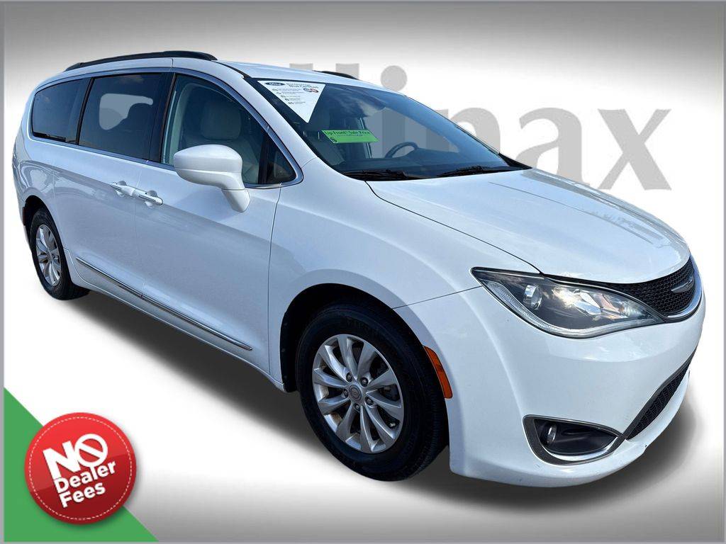 2017 Chrysler Pacifica Touring L — Minivan — 84,194 mi — LAKE PARK, FL