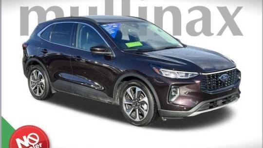 2023 Ford Escape Platinum — SUV — 22,454 mi — LAKE PARK, FL