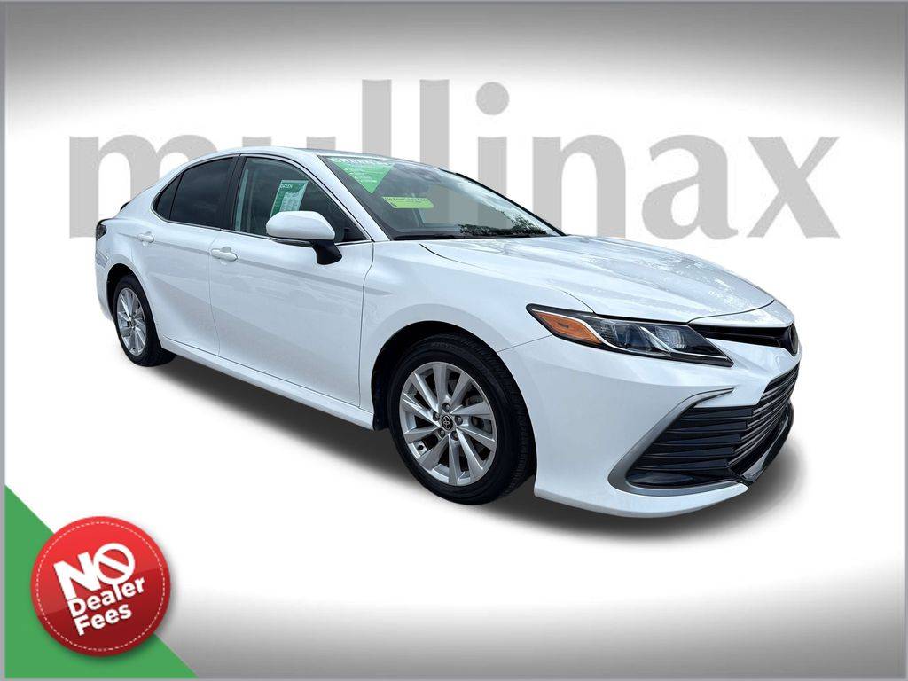 2021 Toyota Camry LE — Sedan — 22,350 mi — LAKE PARK, FL