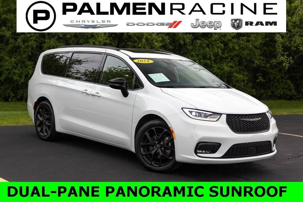 2024 Chrysler Pacifica Limited — Minivan — 22,558 mi — Racine, WI