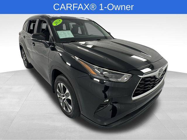 2024 Toyota Highlander XLE — SUV — 14,254 mi — Janesville, WI