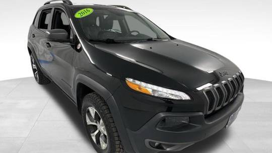 2016 Jeep Cherokee Trailhawk — SUV — 99,301 mi — Janesville, WI