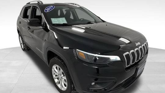 2019 Jeep Cherokee Latitude — SUV — 13,471 mi — Janesville, WI