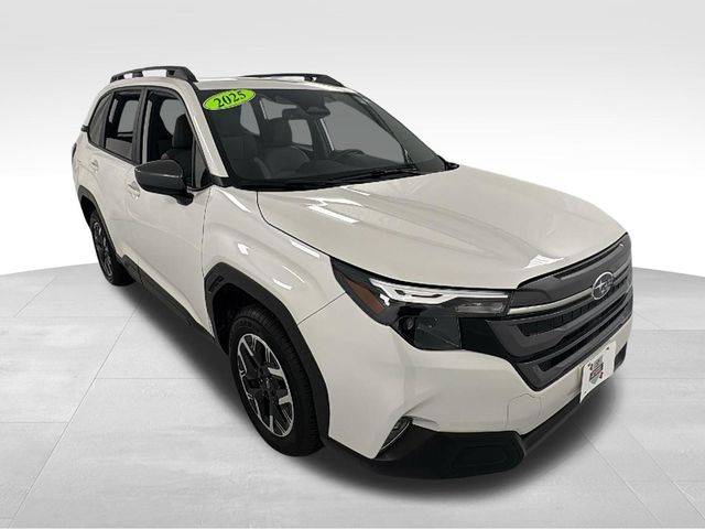 2025 Subaru Forester Premium — SUV — 4,324 mi — Janesville, WI