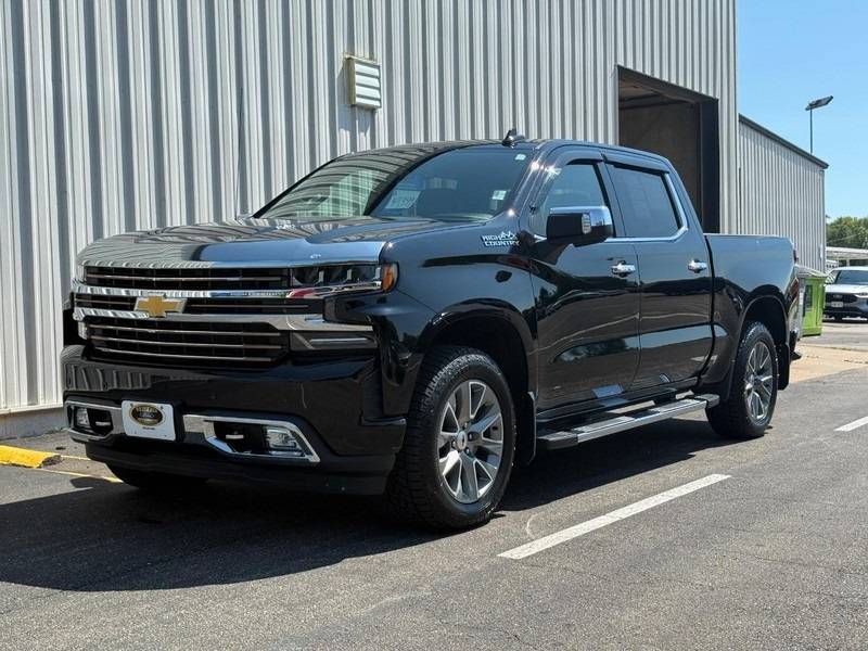 2019 Chevrolet Silverado 1500 High Country — Pickup Truck — 18,741 mi — Fort Atkinson, WI