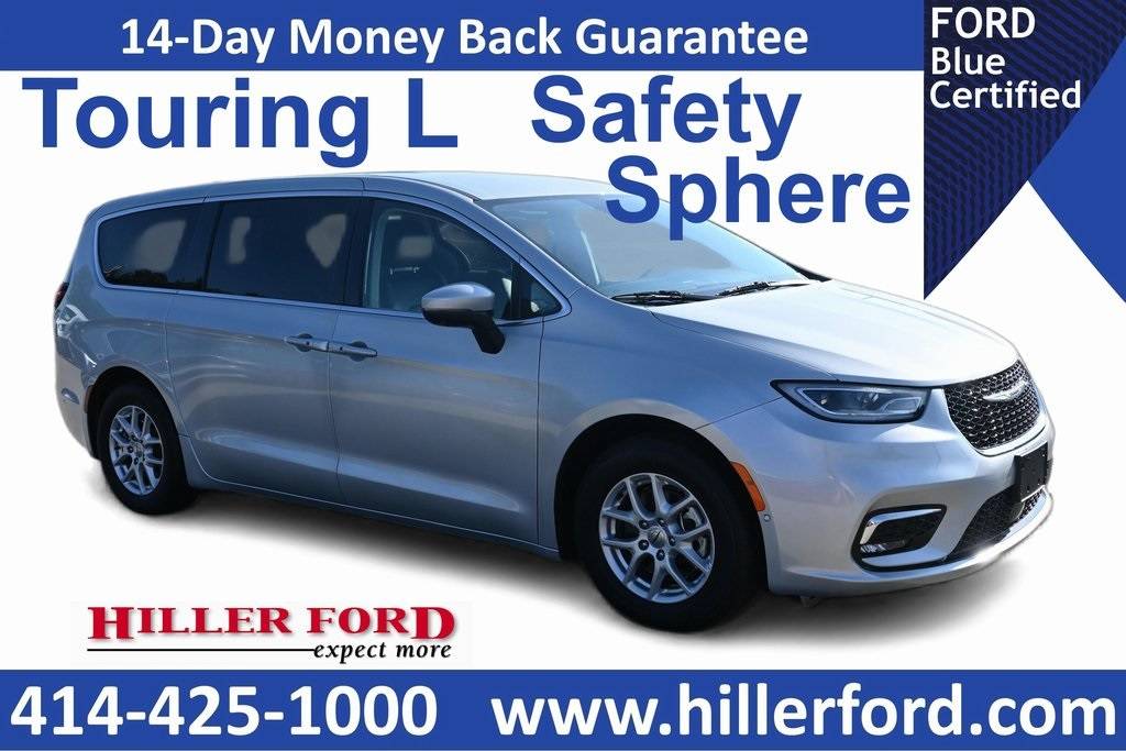 2023 Chrysler Pacifica Touring L — Minivan — 51,981 mi — Franklin, WI