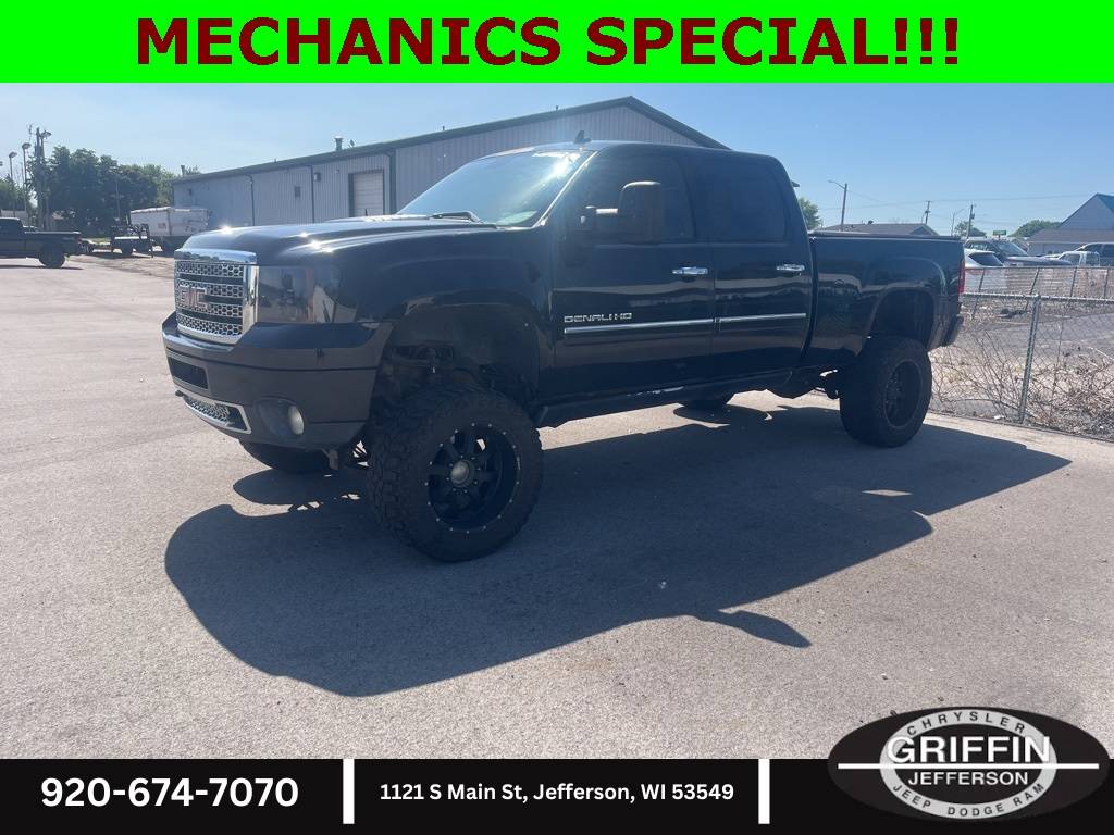 2011 GMC Sierra 2500HD Denali — Pickup Truck — 140,257 mi — Jefferson, WI