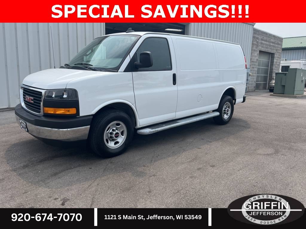 2022 GMC Savana Cargo Van Base — Cargo Van — 28,335 mi — Jefferson, WI