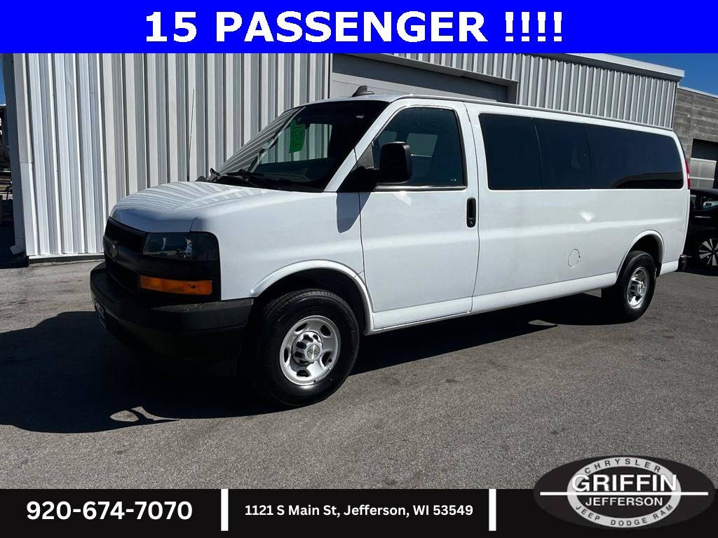2022 Chevrolet Express Passenger LS — Passenger Van — 50,965 mi — Jefferson, WI