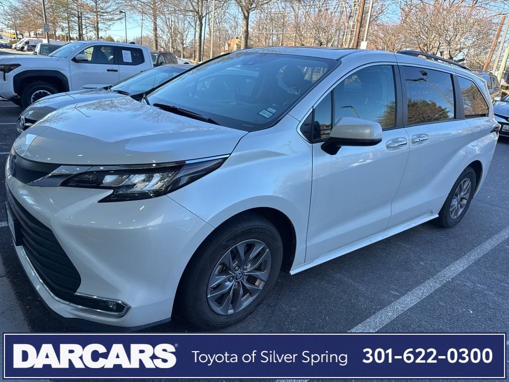 2023 Toyota Sienna XLE — Minivan — 58,724 mi — Silver Spring, MD
