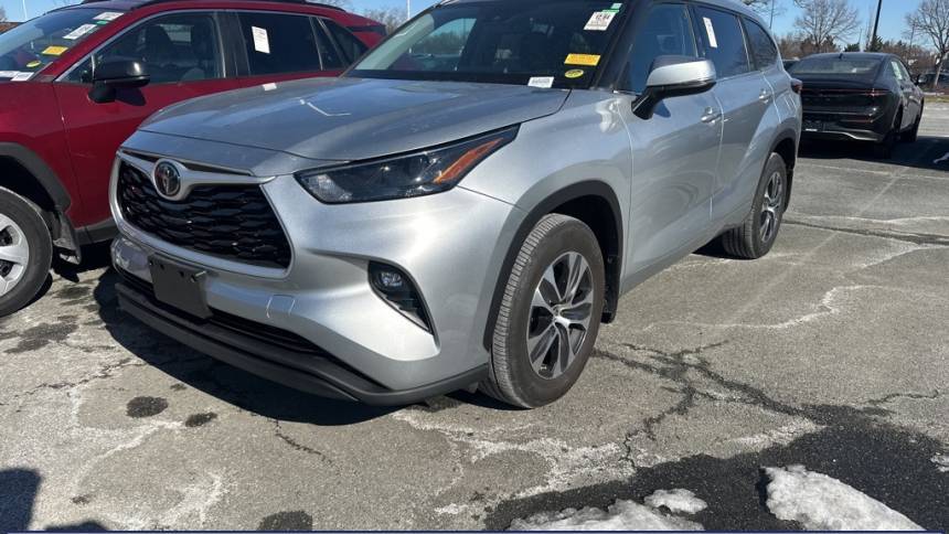 2022 Toyota Highlander XLE — SUV — 18,154 mi — Silver Spring, MD