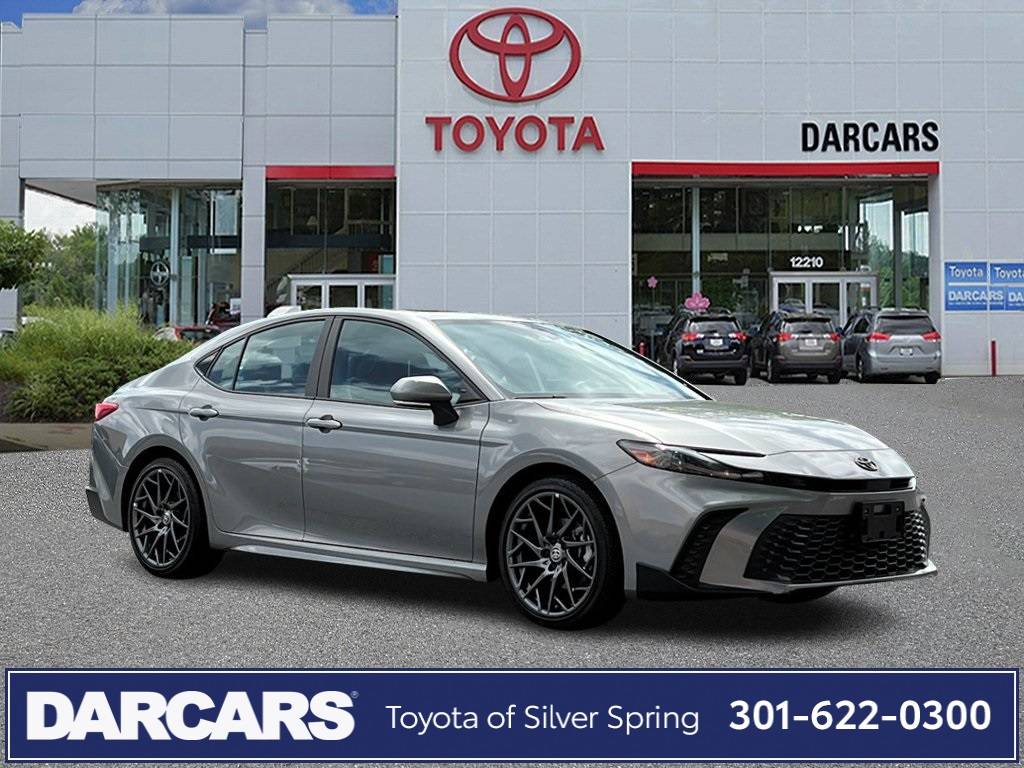 2025 Toyota Camry SE — Sedan — 5,088 mi — Silver Spring, MD