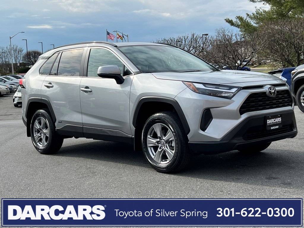2025 Toyota RAV4 Hybrid XLE — SUV — 1,482 mi — Silver Spring, MD
