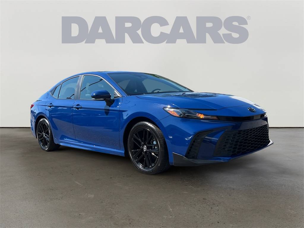 2025 Toyota Camry Hybrid SE — Sedan — 5,977 mi — Silver Spring, MD