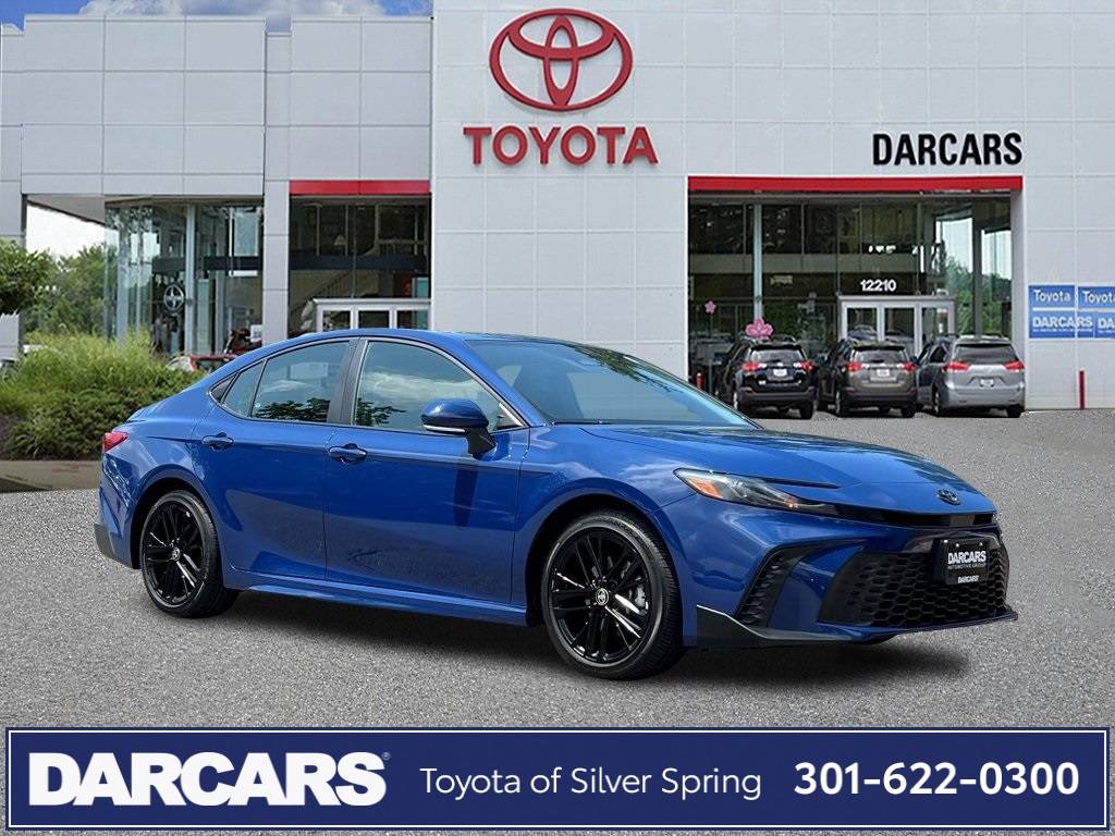2025 Toyota Camry Hybrid SE — Sedan — 5,523 mi — Silver Spring, MD