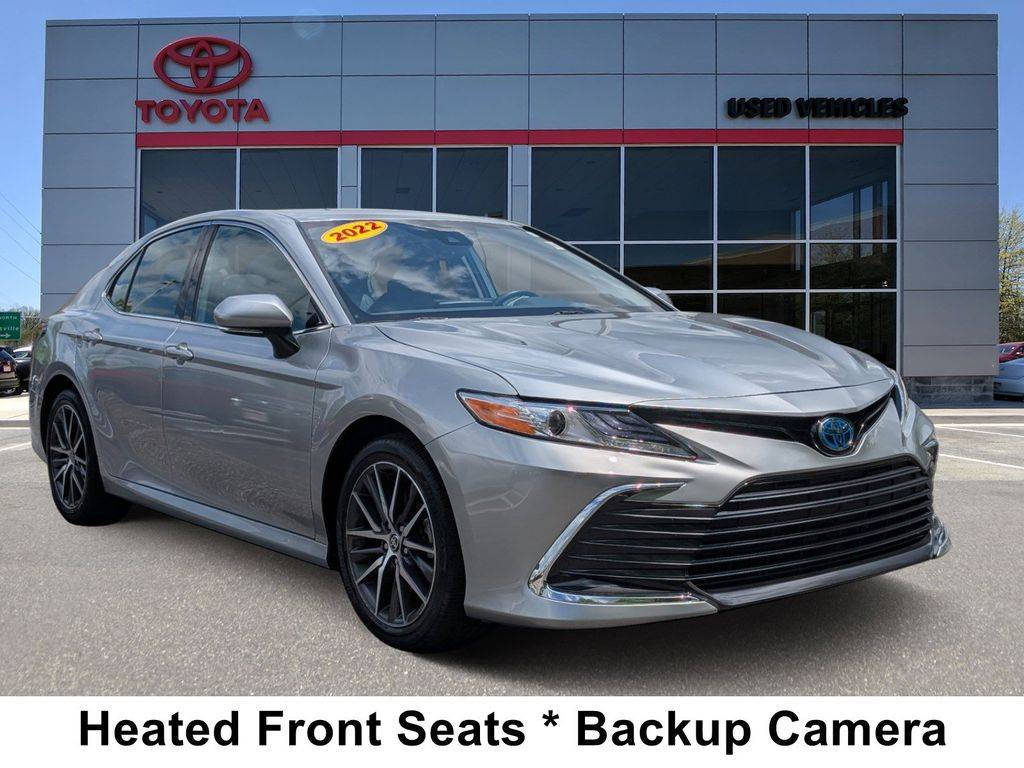 2022 Toyota Camry Hybrid XLE — Sedan — 18,203 mi — Clarksville, MD