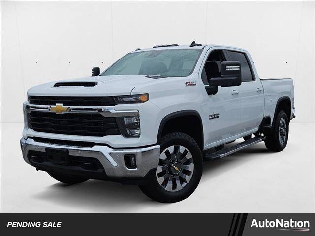 2025 Chevrolet Silverado 2500HD LT — Pickup Truck — 17,656 mi — North Richland Hills, TX