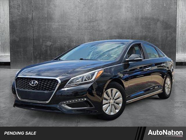 2017 Hyundai Sonata Hybrid SE — Sedan — 99,780 mi — North Richland Hills, TX