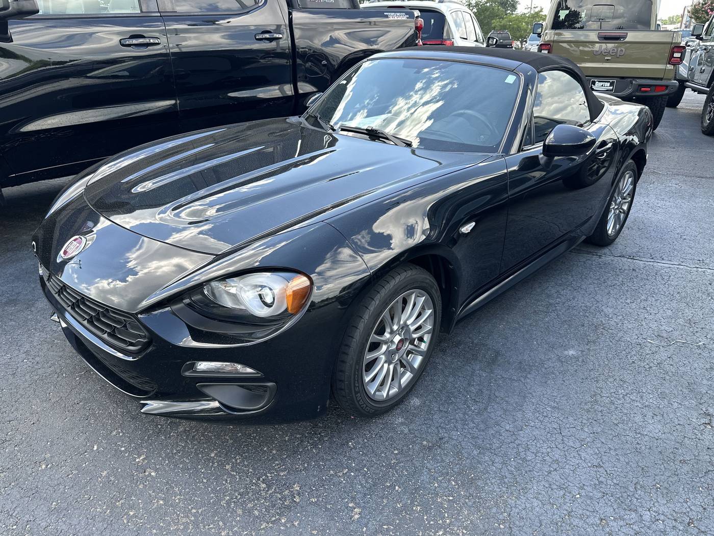2017 FIAT 124 Spider Classica — Convertible — 20,877 mi — Springfield, TN