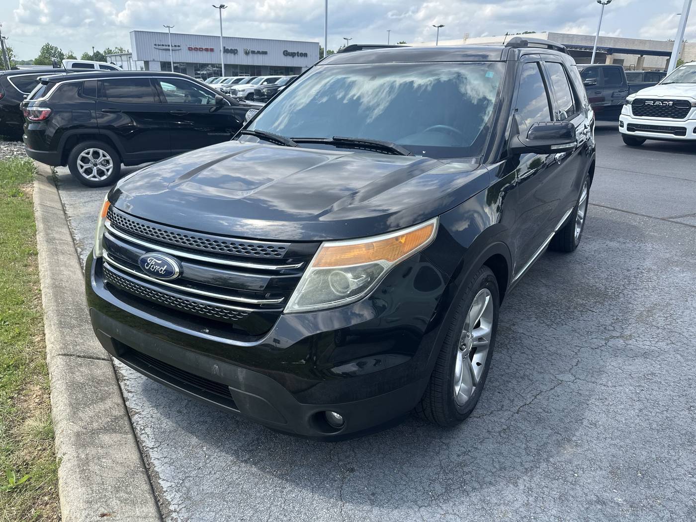 2014 Ford Explorer Limited — SUV — 146,877 mi — Springfield, TN