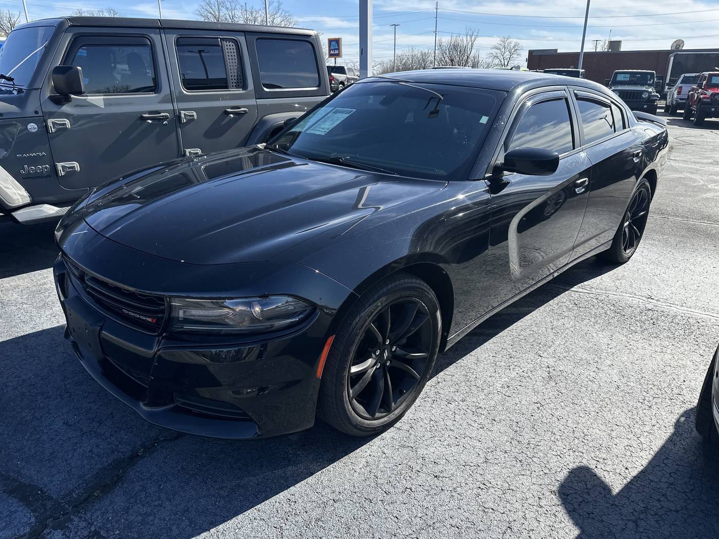 2017 Dodge Charger SXT — Sedan — 108,911 mi — Springfield, TN