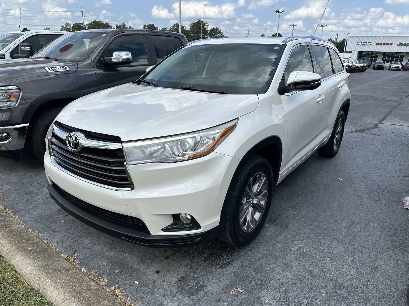 2015 Toyota Highlander XLE — SUV — 98,573 mi — Springfield, TN