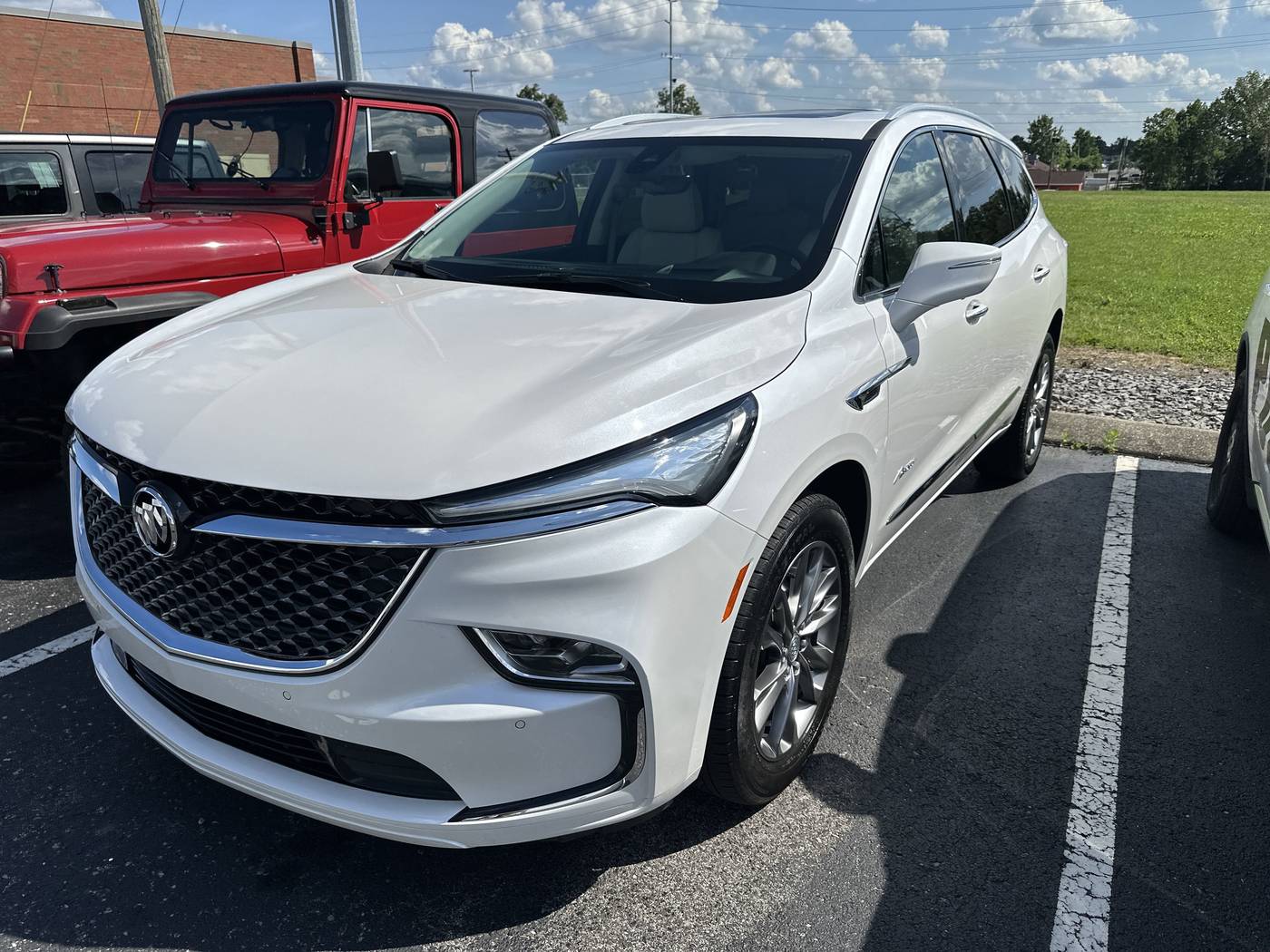 2022 Buick Enclave Avenir — SUV — 32,175 mi — Springfield, TN