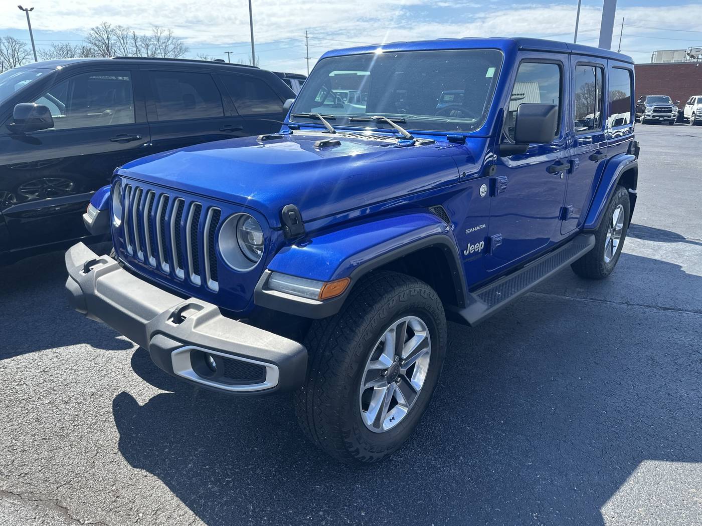 2019 Jeep Wrangler Sahara — SUV — 38,567 mi — Springfield, TN