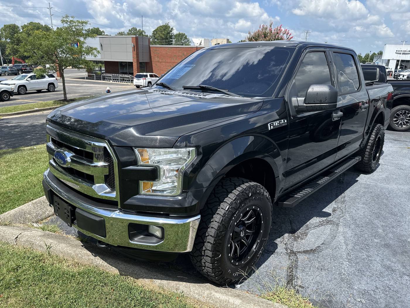 2015 Ford F-150 XLT — Pickup Truck — 178,916 mi — Springfield, TN