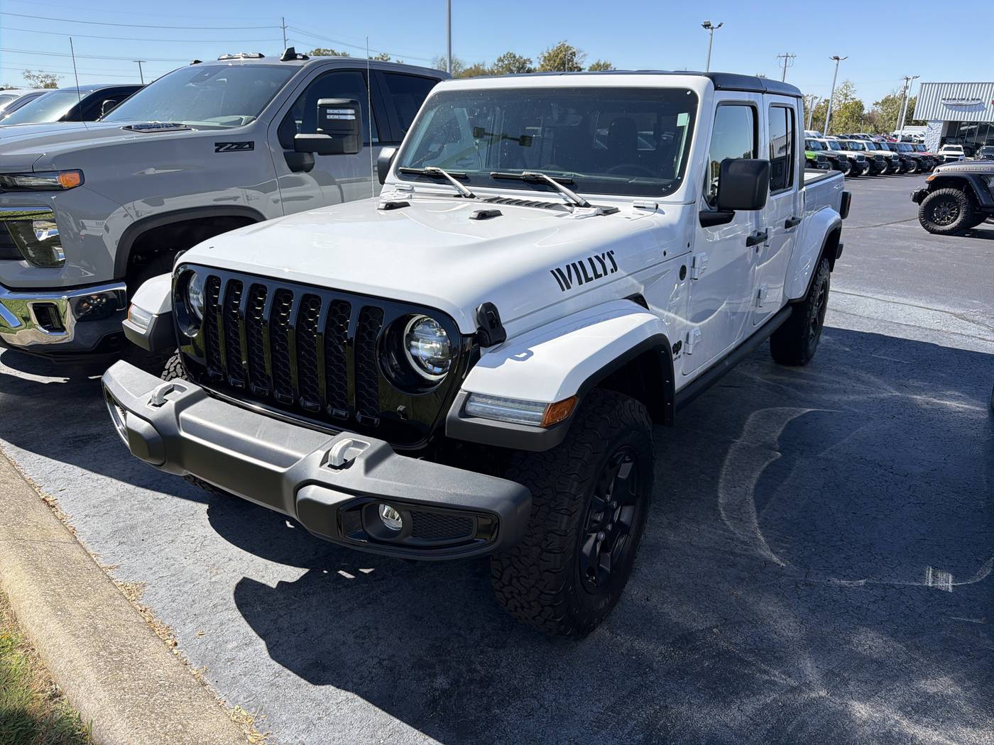 2023 Jeep Gladiator Willys — Pickup Truck — 52,191 mi — Springfield, TN