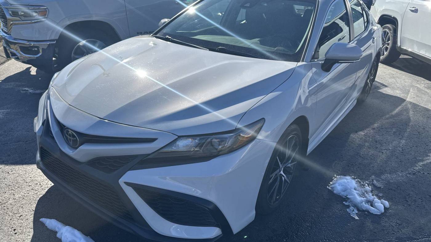 2023 Toyota Camry SE — Sedan — 22,763 mi — Springfield, TN