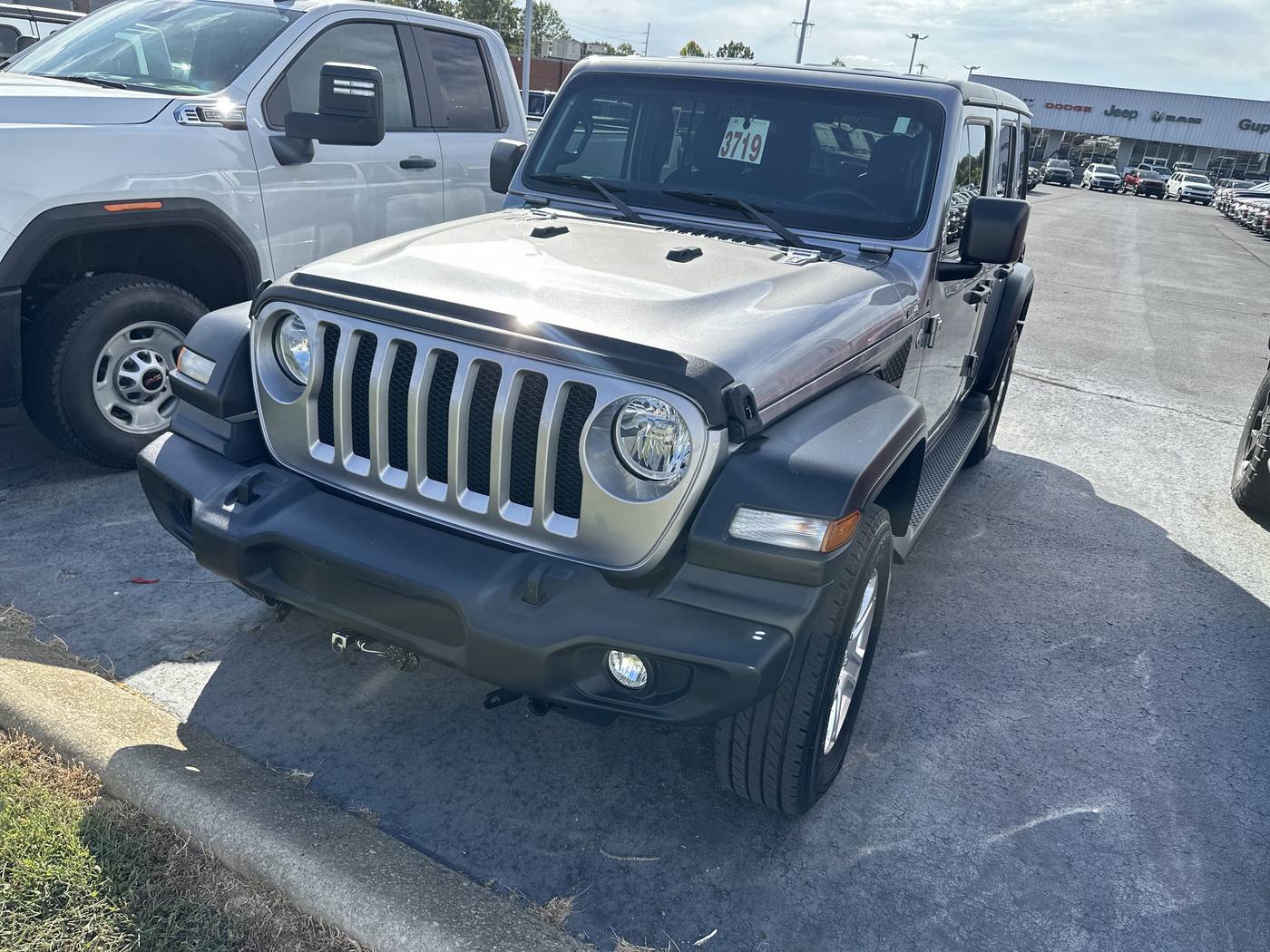 2020 Jeep Wrangler Sport S — SUV — 55,438 mi — Springfield, TN