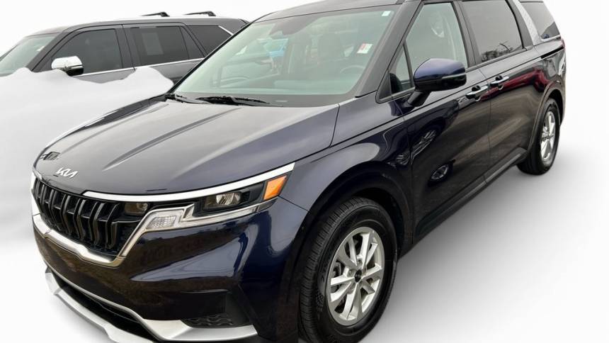 2024 Kia Carnival LXS — Minivan — 24,437 mi — Winchester, TN
