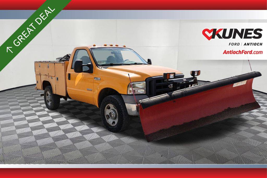 2005 Ford Super Duty F-350 XL — Pickup Truck — 102,264 mi — Antioch, IL