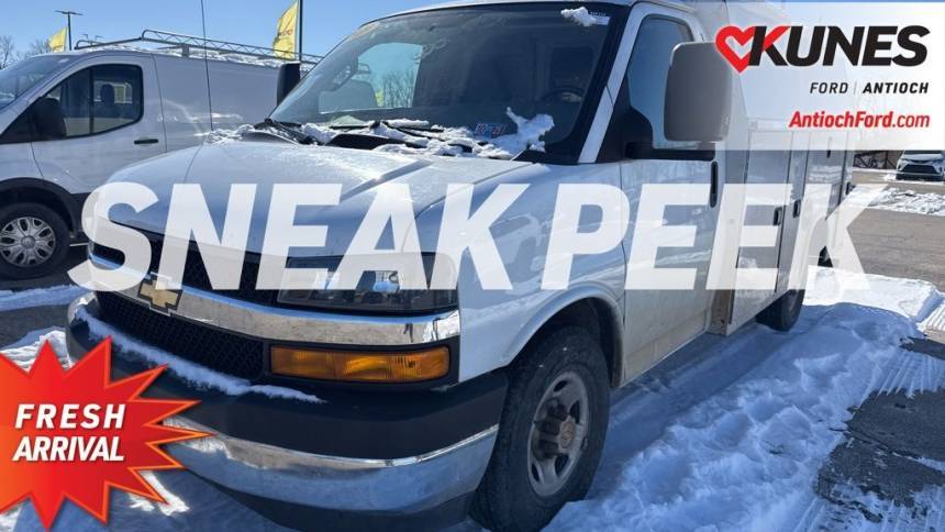 2019 Chevrolet Express Commercial Cutaway 3500 — Chassis Cab Truck — 183,912 mi — Antioch, IL
