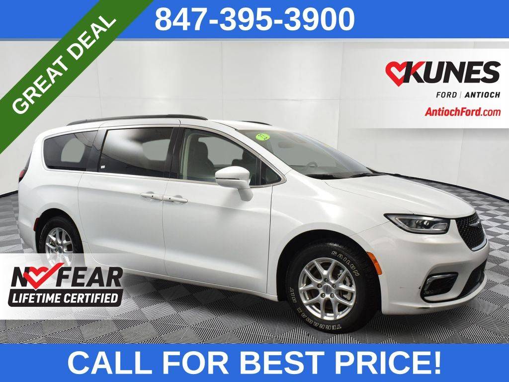 2022 Chrysler Pacifica Touring L — Minivan — 63,668 mi — Antioch, IL